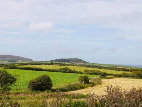 Ty Rhos, Farm Stay, Sleeps 4, Rhoshirwaun 2 Miles From Aberdaron Extérieur photo